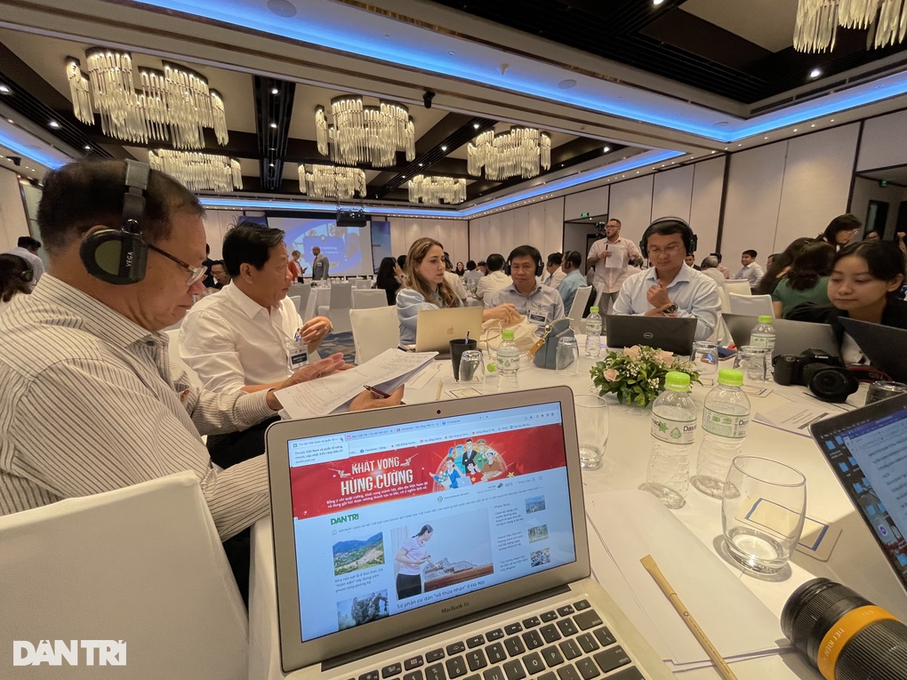 Tập huấn kỹ năng truyền thông hiện đại và thông tin đối ngoại - 3 Tập huấn kỹ năng truyền thông hiện đại và thông tin đối ngoại - 3