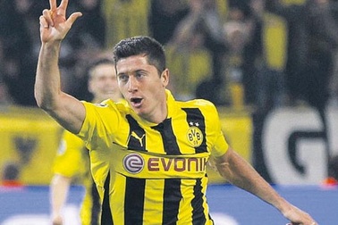 Barcelona quyết "săn" tiền đạo Robert Lewandowski