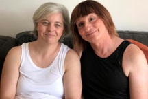 Chuyển giới thành nữ vẫn cưới lại người mình yêu