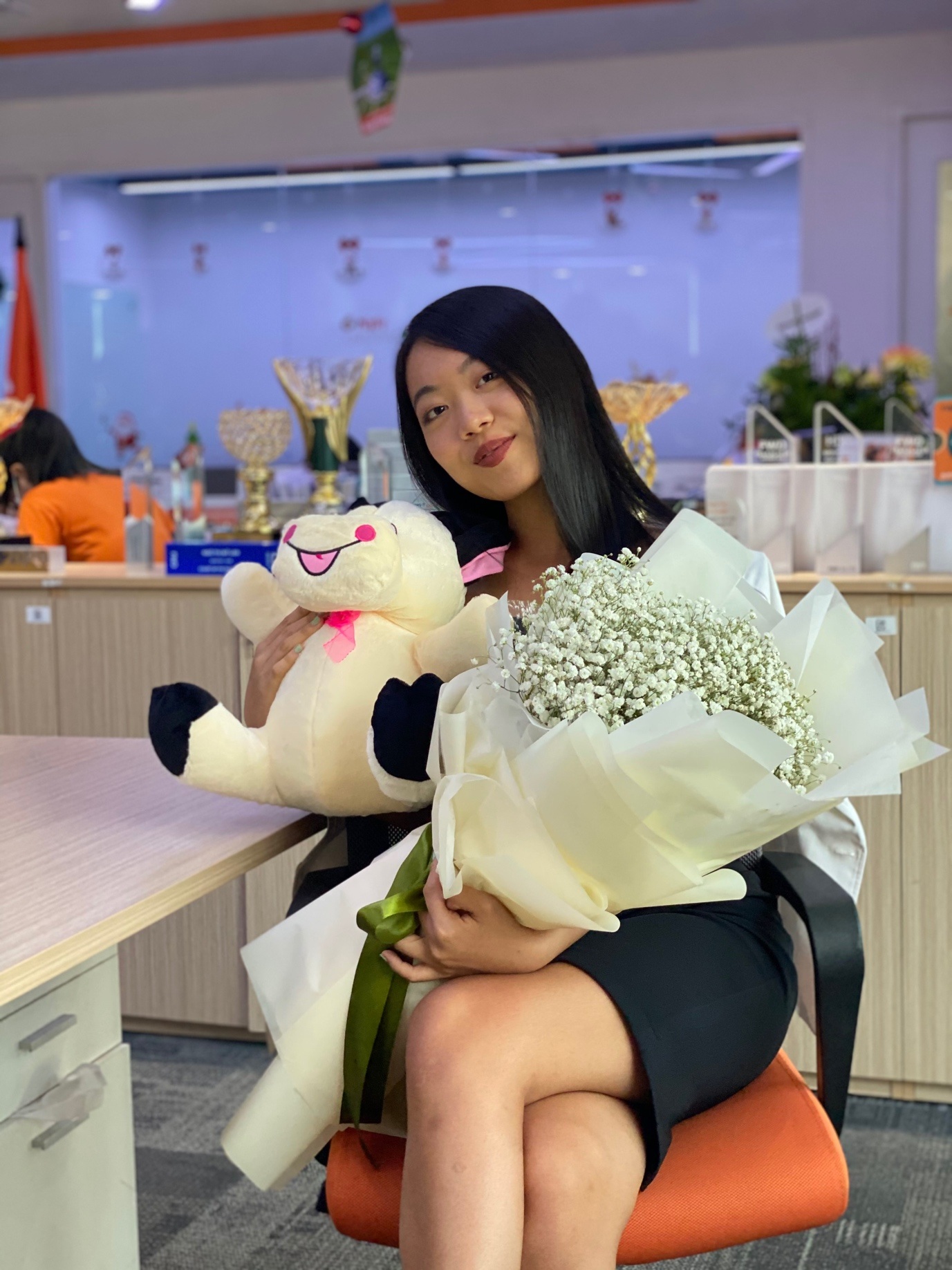 Nữ trưởng phòng 20 tuổi chỉ có bằng THPT: Không sinh ra ở vạch đích - 15 Nữ trưởng phòng 20 tuổi chỉ có bằng THPT: Không sinh ra ở vạch đích - 15