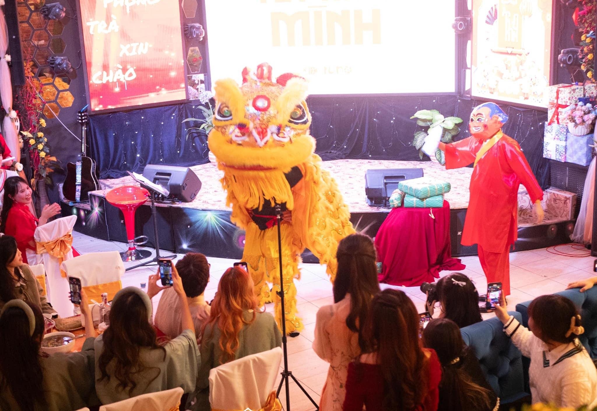 Người Việt xa xứ đón Tết ở tâm chấn động đất, làm mâm cơm đãi 30 đồng hương - 4 Người Việt xa xứ đón Tết ở tâm chấn động đất, làm mâm cơm đãi 30 đồng hương - 4