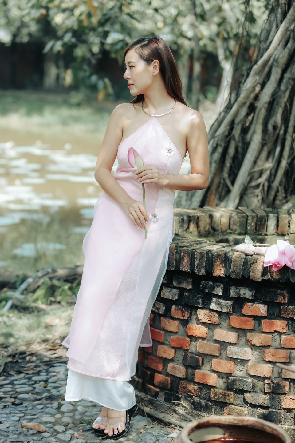 Kiều Linh xúc động khi dự án Ma cán mốc triệu view - 6 Kiều Linh xúc động khi dự án Ma cán mốc triệu view - 6