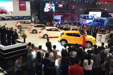 Thống đốc Lê Minh Hưng tháo nút thắt ngân hàng giữ Giấy đăng ký xe trả góp