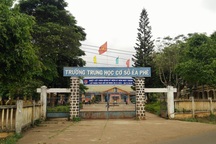 Cách chức hiệu trưởng nhận 210 triệu đồng “chạy việc” cho giáo viên