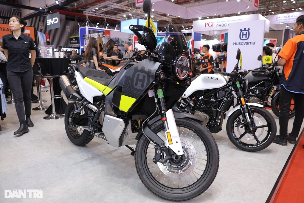 Đặt cọc chờ mua xe Ducati tiền tỷ, khách Việt bức xúc vì bị hãng bỏ rơi - 4 Đặt cọc chờ mua xe Ducati tiền tỷ, khách Việt bức xúc vì bị hãng bỏ rơi - 4
