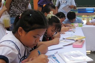 Khi phụ huynh “tiếp tay” cho dạy thêm, học thêm