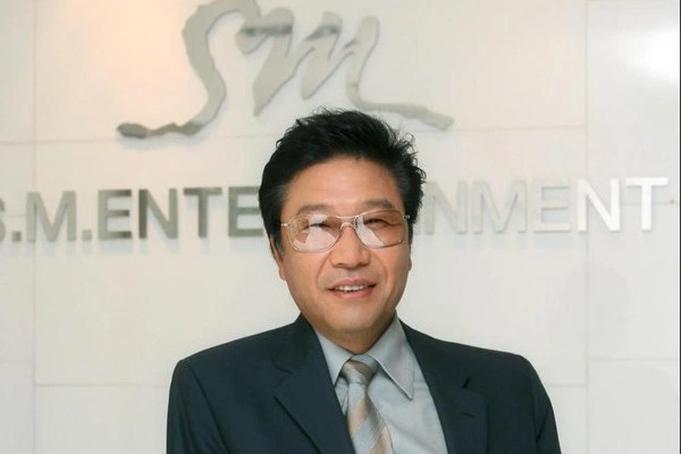 Người đàn ông quyền lực của làng giải trí Hàn Lee Soo Man bị tố trốn thuế - 1 Người đàn ông quyền lực của làng giải trí Hàn Lee Soo Man bị tố trốn thuế - 1