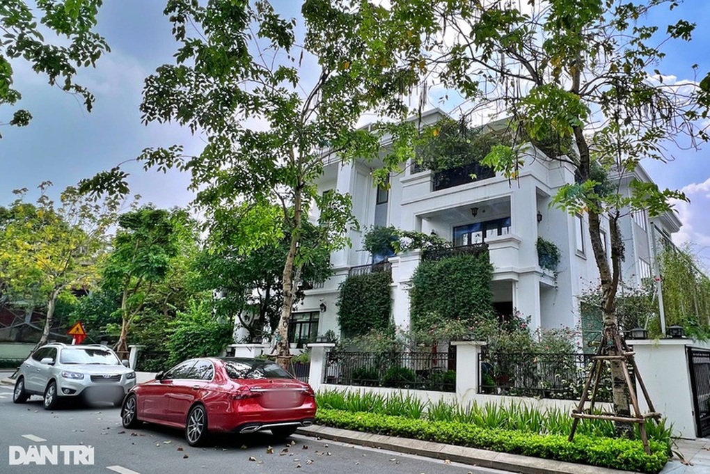 Quan chức sống bằng quà biếu phải bị xử tội làm giàu bất chính - 3 Quan chức sống bằng quà biếu phải bị xử tội làm giàu bất chính - 3