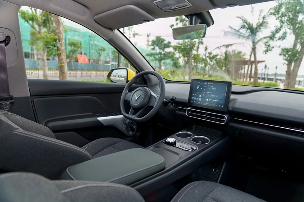 Limo Green “thần tốc” đuổi kịp Xpander, cạnh tranh MPV bán chạy nhất năm - 3 Limo Green “thần tốc” đuổi kịp Xpander, cạnh tranh MPV bán chạy nhất năm - 3