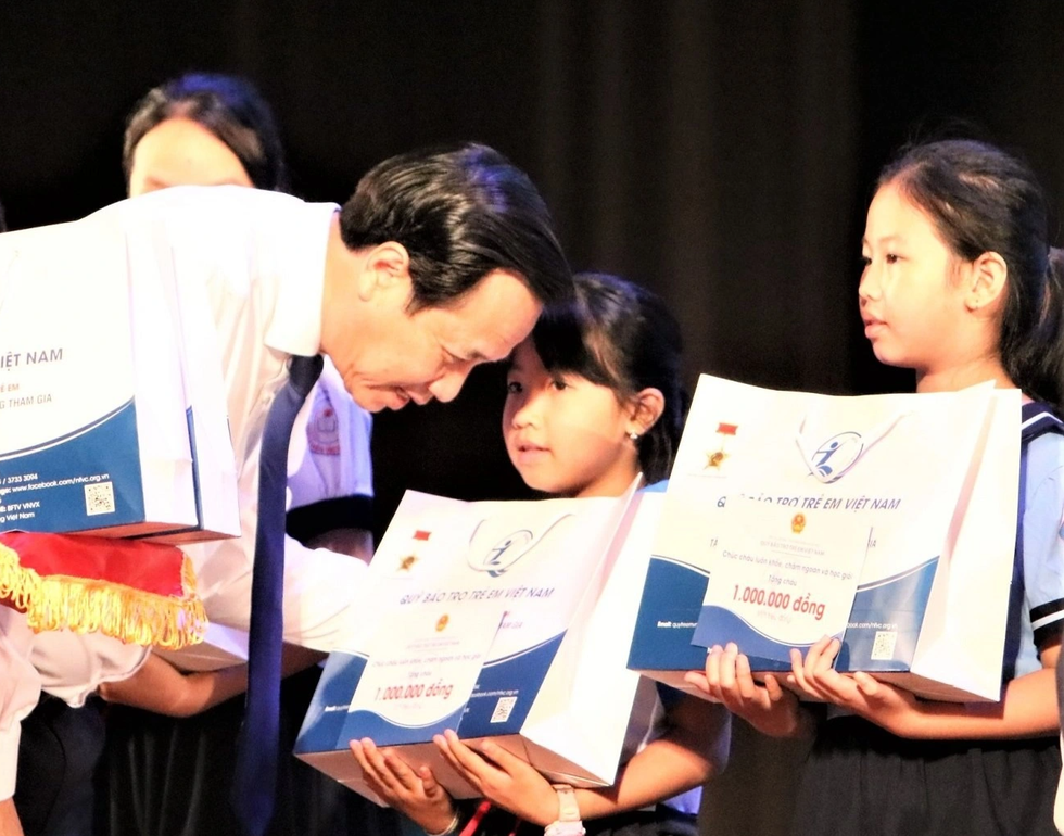 Giảm khoảng tối trong bức tranh chung về trẻ em Việt Nam