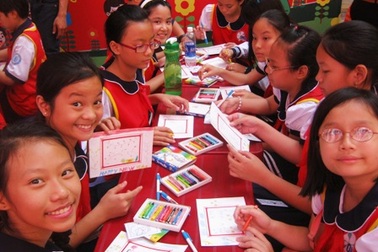 1 triệu học sinh tiểu học làm thiệp chúc Tết