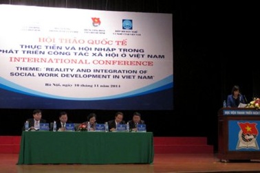 “Thực tiễn và hội nhập trong phát triển công tác xã hội ở Việt Nam”