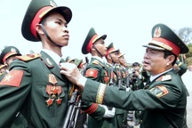 Đoàn quân nhân Việt Nam tham gia duyệt binh tại Quảng trường Đỏ