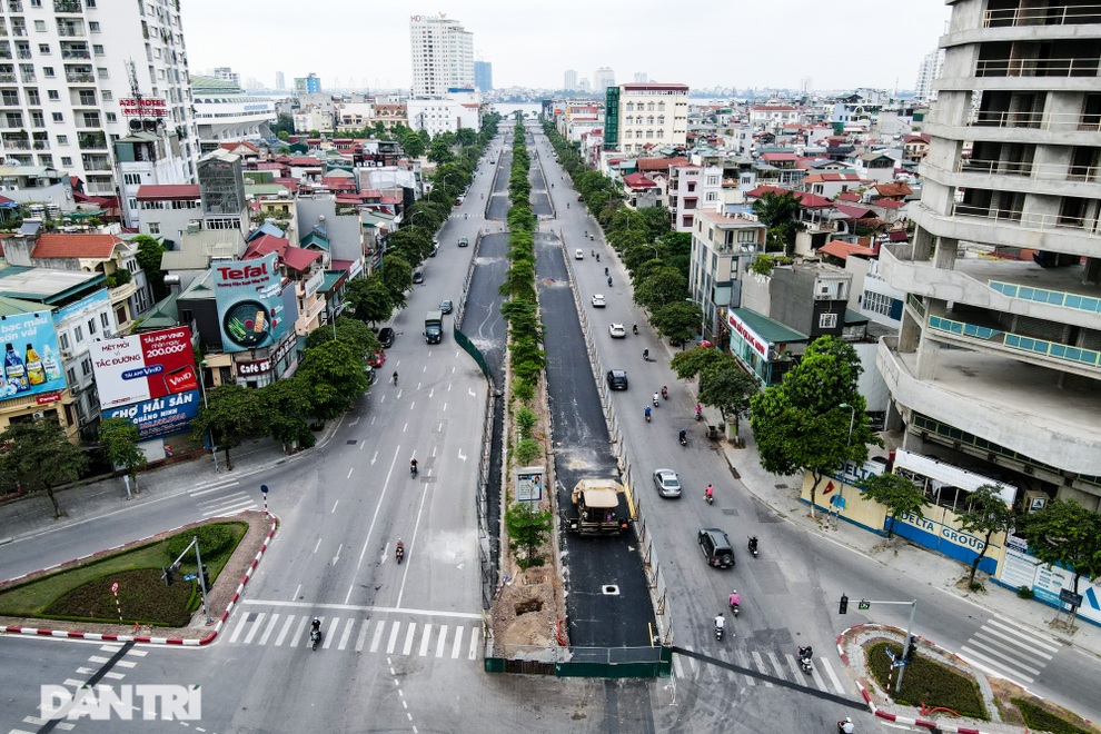 Diện mạo mới đường Liễu Giai - Văn Cao sau khi được mở rộng thêm 4 làn xe - 1 Diện mạo mới đường Liễu Giai - Văn Cao sau khi được mở rộng thêm 4 làn xe - 1