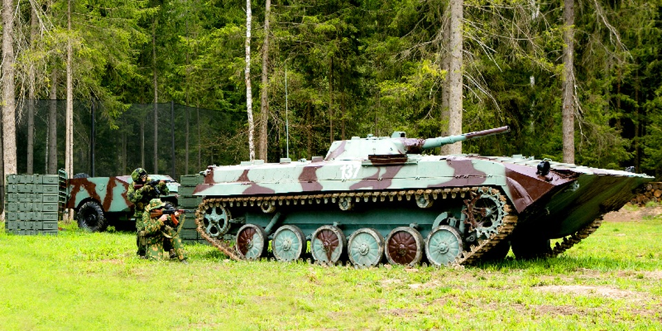 Choáng ngợp dàn khí tài quân sự khủng trong công viên Ái quốc của Nga - 14 Choáng ngợp dàn khí tài quân sự khủng trong công viên Ái quốc của Nga - 14