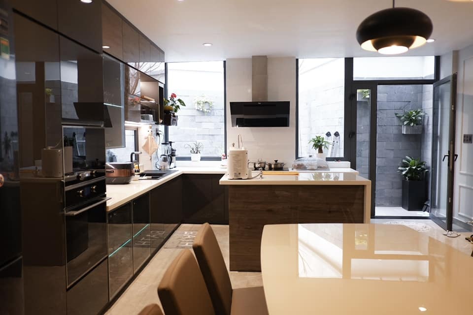 Bảo Anh xây nhà sang trọng ngay trung tâm thành phố tặng mẹ - 6