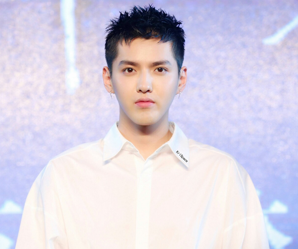 Ngô Diệc Phàm mất gì sau bê bối dụ dỗ trẻ vị thành niên? - 1 Ngô Diệc Phàm mất gì sau bê bối dụ dỗ trẻ vị thành niên? - 1