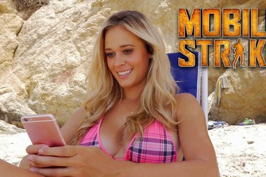 Phụ nữ nghiện game di động hơn đàn ông