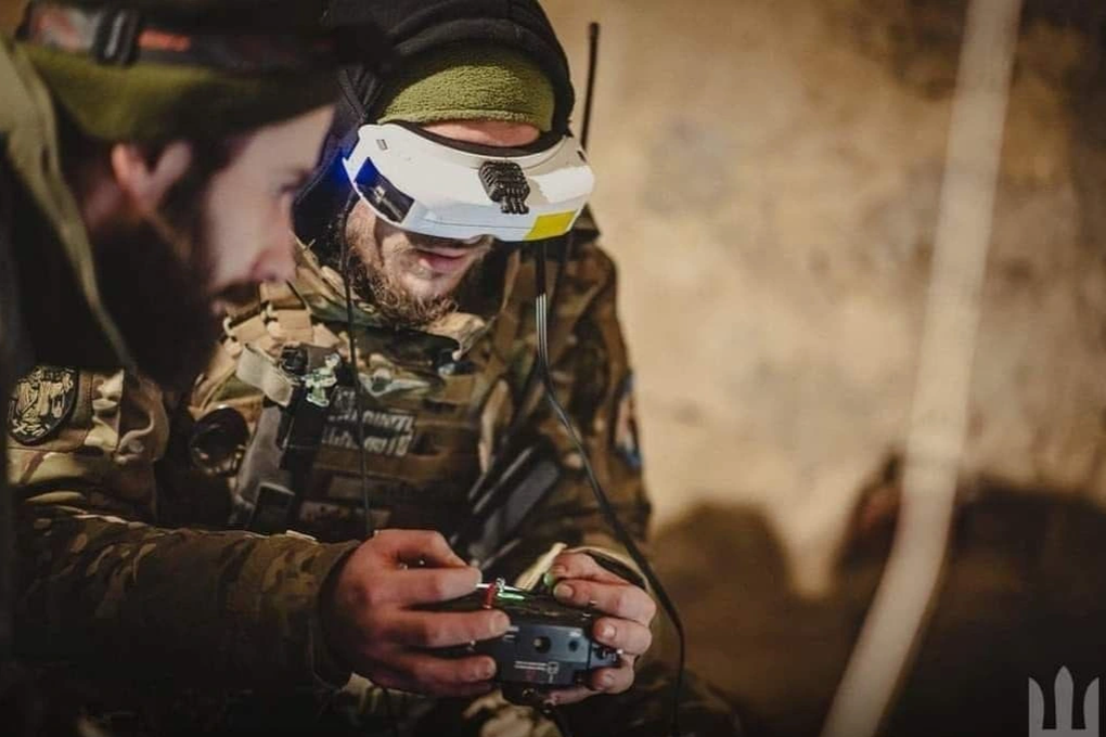 Ukraine tung sát thủ bay, giăng hỏa lực tê liệt khí tài Nga - 2