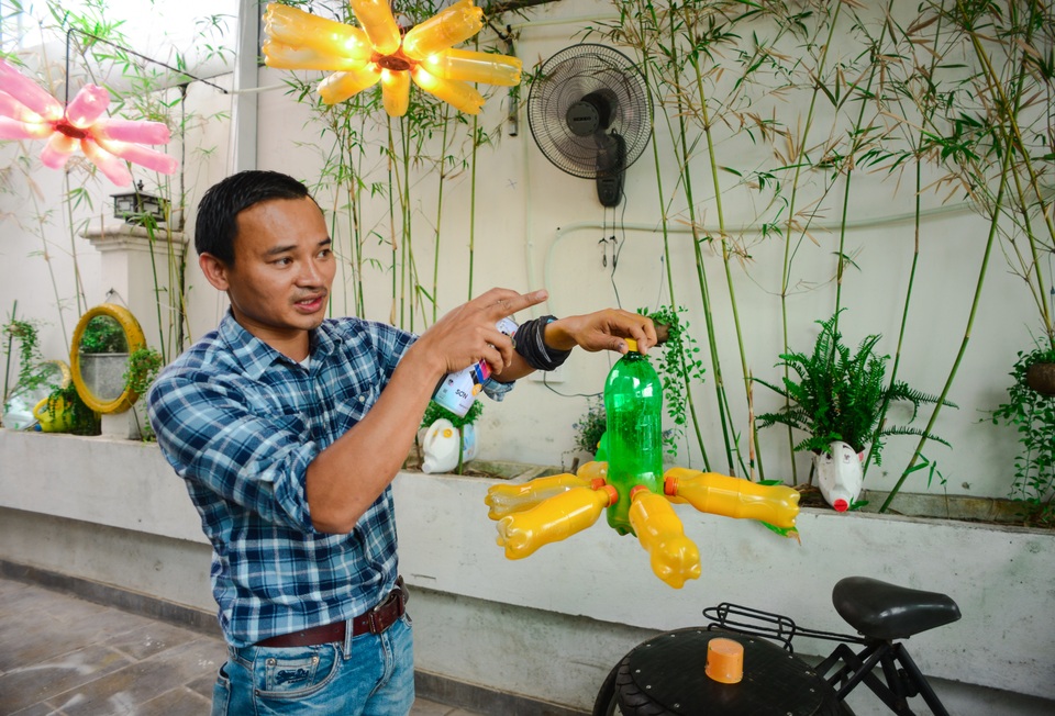 Cà phê biến rác thành đồ trang trí.jpg