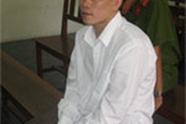 Tử hình kẻ giết bạn đồng tính cướp tài sản