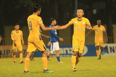 Khánh Hoà đẩy CLB Quảng Nam xuống cuối bảng V-League