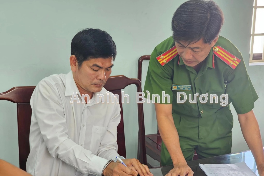 Tạm giam phó giám đốc chi nhánh một ngân hàng ở Bình Dương - 1 Tạm giam phó giám đốc chi nhánh một ngân hàng ở Bình Dương - 1