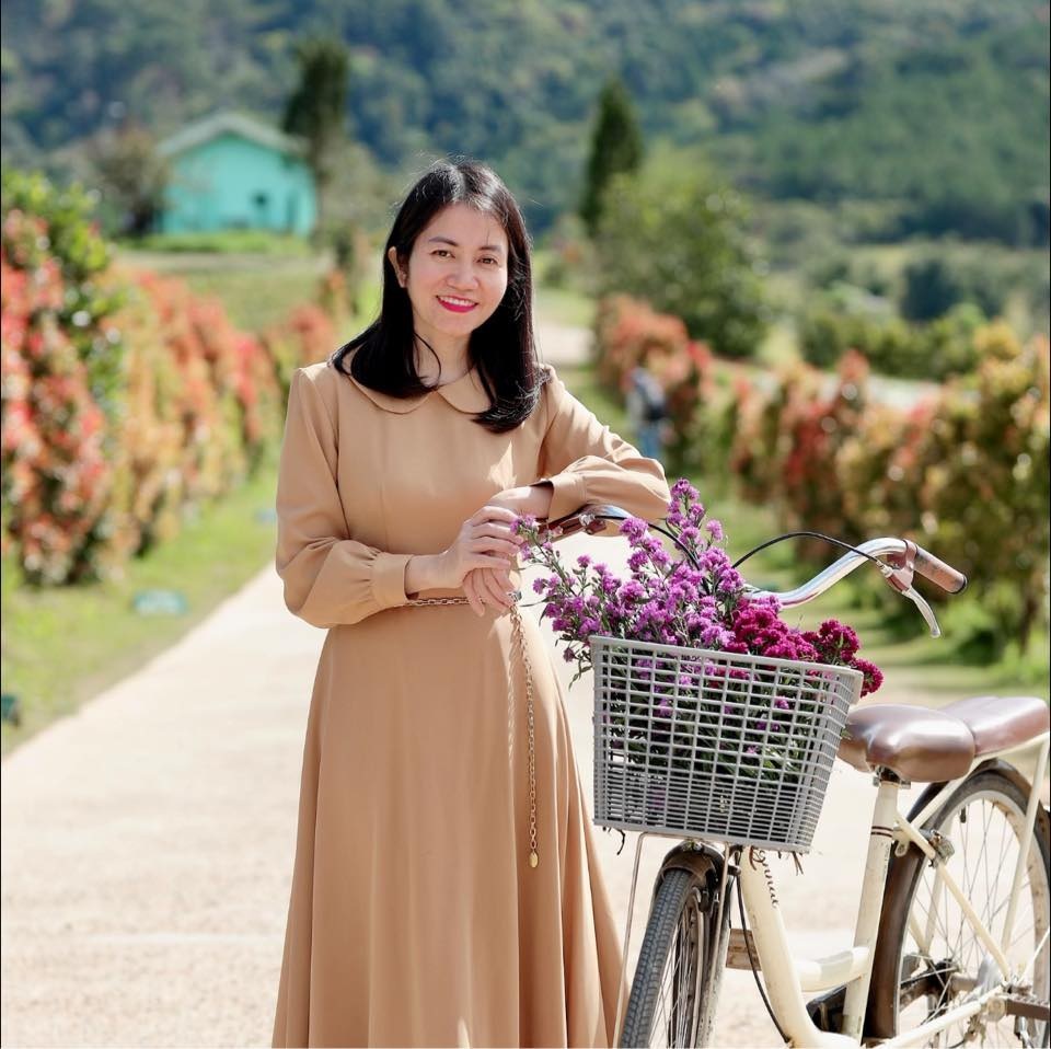 Cô giáo nổi tiếng với lá thư “người bình thường” nói con không cần hoàn hảo - 2 Cô giáo nổi tiếng với lá thư “người bình thường” nói con không cần hoàn hảo - 2
