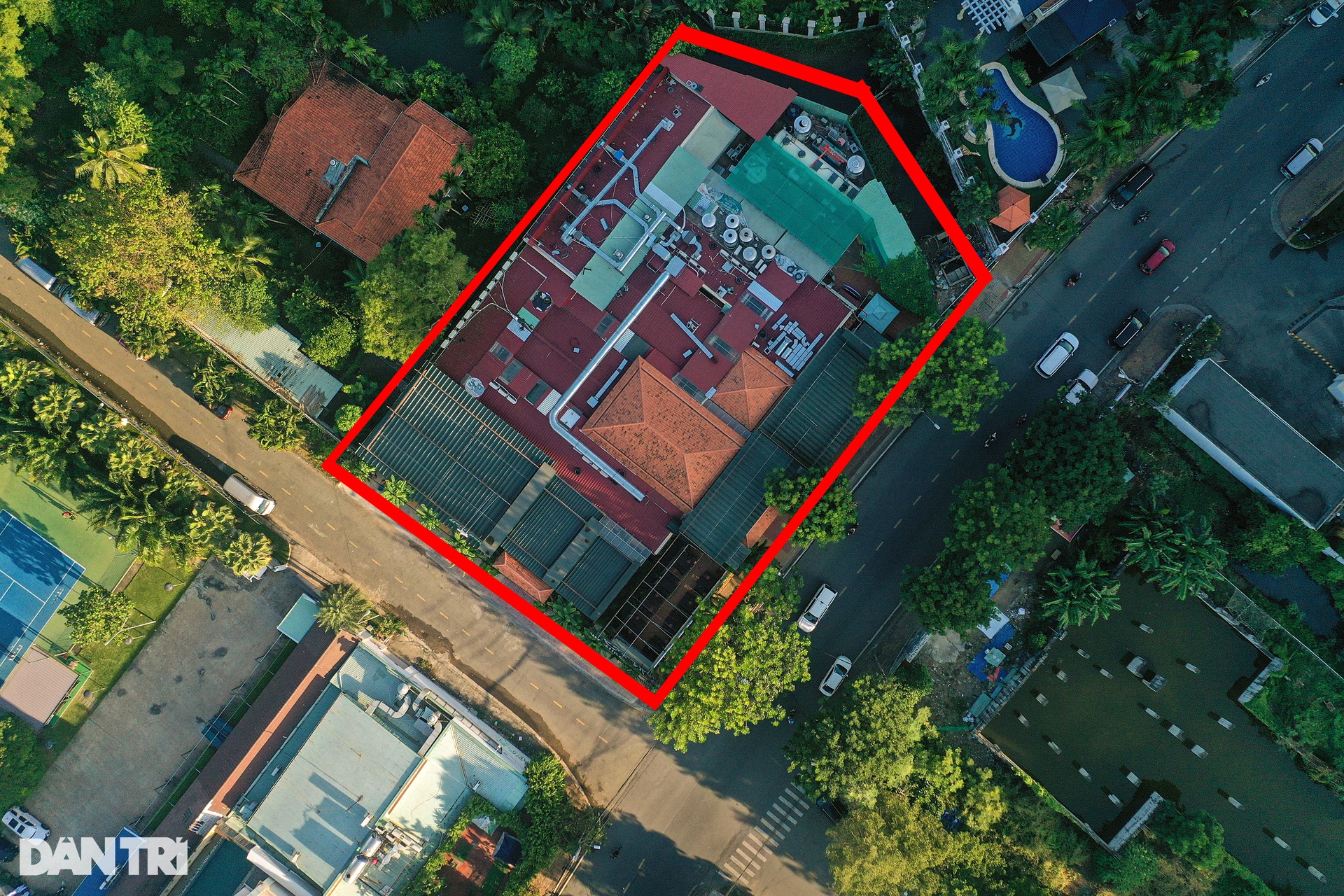 Hàng loạt biệt thự, nhà hàng xây dựng không phép ở khu nhà giàu Thảo Điền - 3 Hàng loạt biệt thự, nhà hàng xây dựng không phép ở khu nhà giàu Thảo Điền - 3