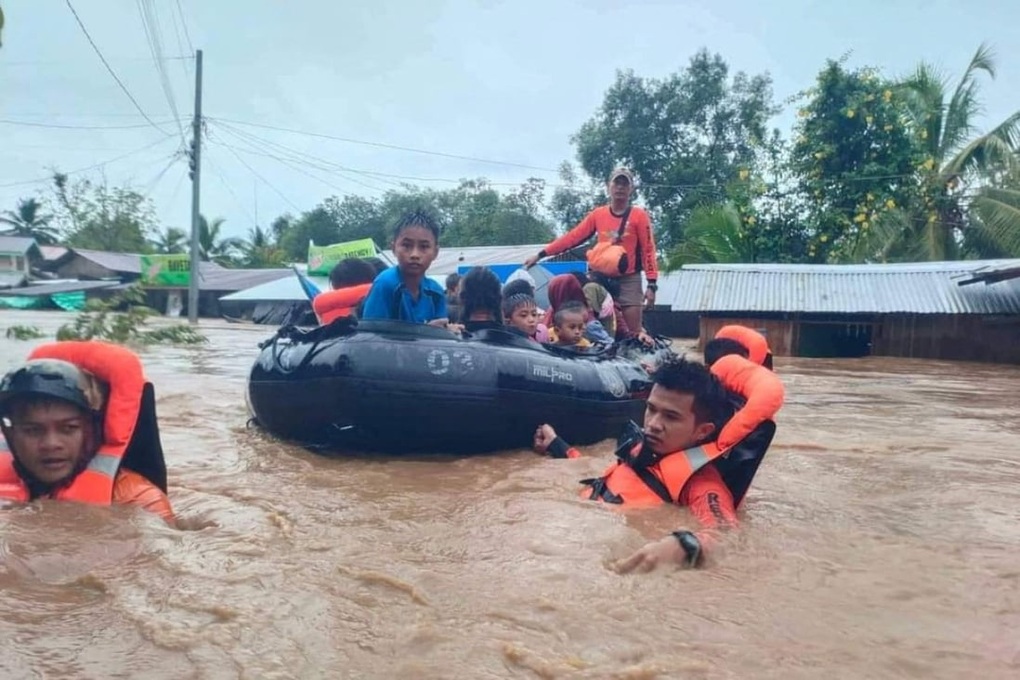 Bão Nalgae gây lũ lụt nghiêm trọng ở Philippines, ít nhất 31 người chết - 1 Bão Nalgae gây lũ lụt nghiêm trọng ở Philippines, ít nhất 31 người chết - 1