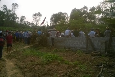 Vụ 4 công an bị hành hung: Dân đập phá, ném gạch vào nhà cán bộ xã