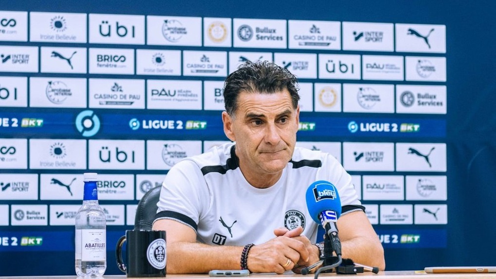 HLV Didier Tholot lý giải về chiến thắng quan trọng của Pau FC - 1 HLV Didier Tholot lý giải về chiến thắng quan trọng của Pau FC - 1