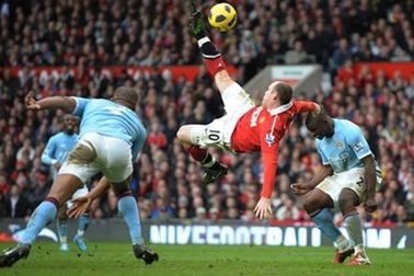 10 siêu phẩm trong lịch sử derby thành Manchester