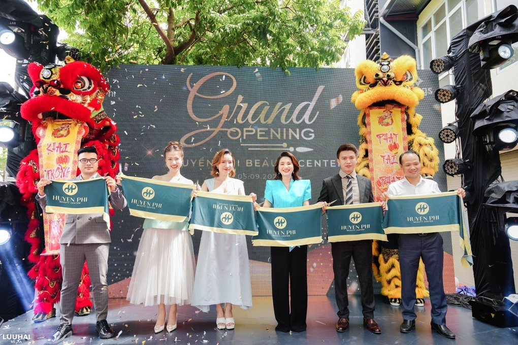 Huyền Phi Beauty Center chính thức khai trương tại Hà Nội - 1 Huyền Phi Beauty Center chính thức khai trương tại Hà Nội - 1