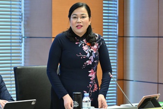 "Nghe ca sĩ hát không biết thật hay AI, cần gắn nhãn sản phẩm do AI tạo ra"