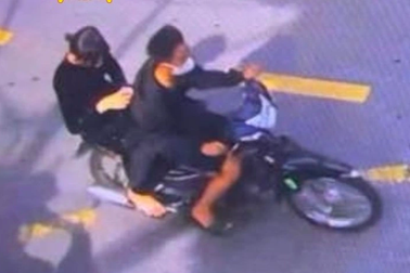 Đôi nam nữ trẻ tuổi cướp tài sản của cụ bà bán vé số