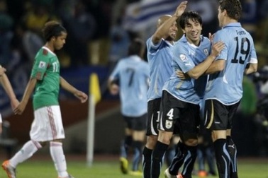 Thua Uruguay, Mexico “nghiến răng” đụng Argentina