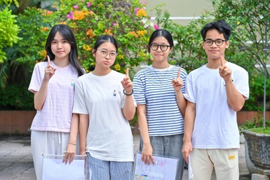 Sĩ tử Hà Nội tự tin, quyết tâm giành điểm cao ở kỳ thi vào lớp 10