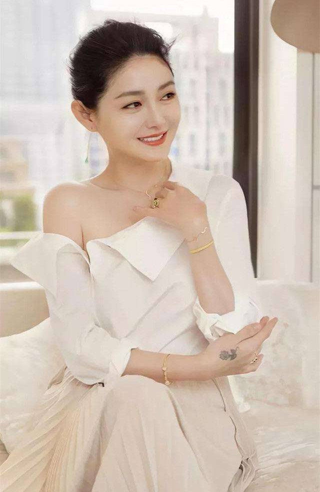 Chồng mới của Từ Hy Viên phản hồi tin ngoại tình, ăn bám vợ - 2 Chồng mới của Từ Hy Viên phản hồi tin ngoại tình, ăn bám vợ - 2