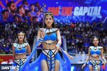 Dàn hoạt náo viên nóng bỏng bùng nổ trong trận đấu cuối VBA 2022