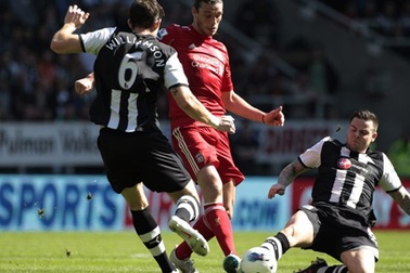 Bị Newcastle hạ gục, Liverpool thua trận thứ 3 liên tiếp