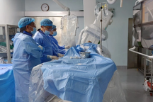 Gia Lai: Bác sỹ bệnh viện tỉnh lũ lượt nghỉ việc vì chế độ... đói