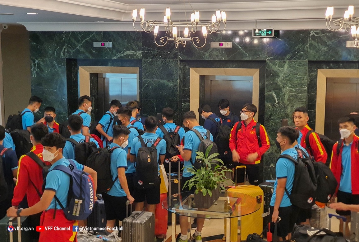 U23 Việt Nam gặp sự cố khi đổ bộ tới Uzbekistan dự giải châu Á - 6 U23 Việt Nam gặp sự cố khi đổ bộ tới Uzbekistan dự giải châu Á - 6