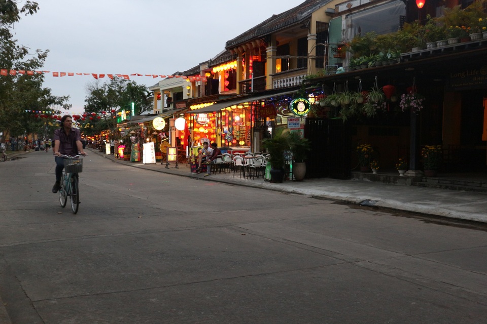 Hội An: Dịch vụ chèo đò cũng vắng khách vì dịch corona - 6 Hội An: Dịch vụ chèo đò cũng vắng khách vì dịch corona - 6