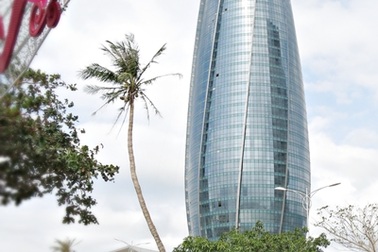 Nhà hiện đại và người không lạc hậu