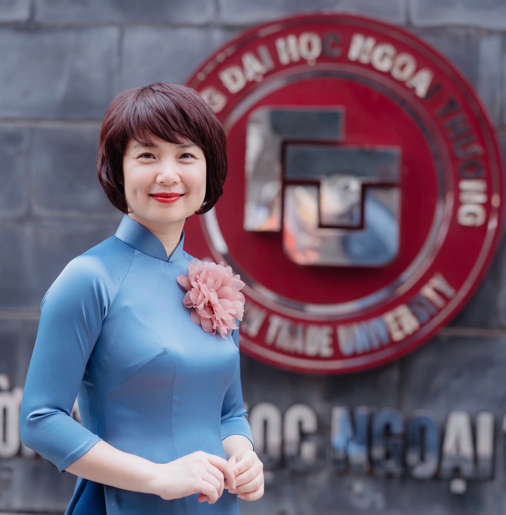 Sau 20 năm, Trường ĐH Ngoại thương có hiệu trưởng là nữ - 2 Sau 20 năm, Trường ĐH Ngoại thương có hiệu trưởng là nữ - 2