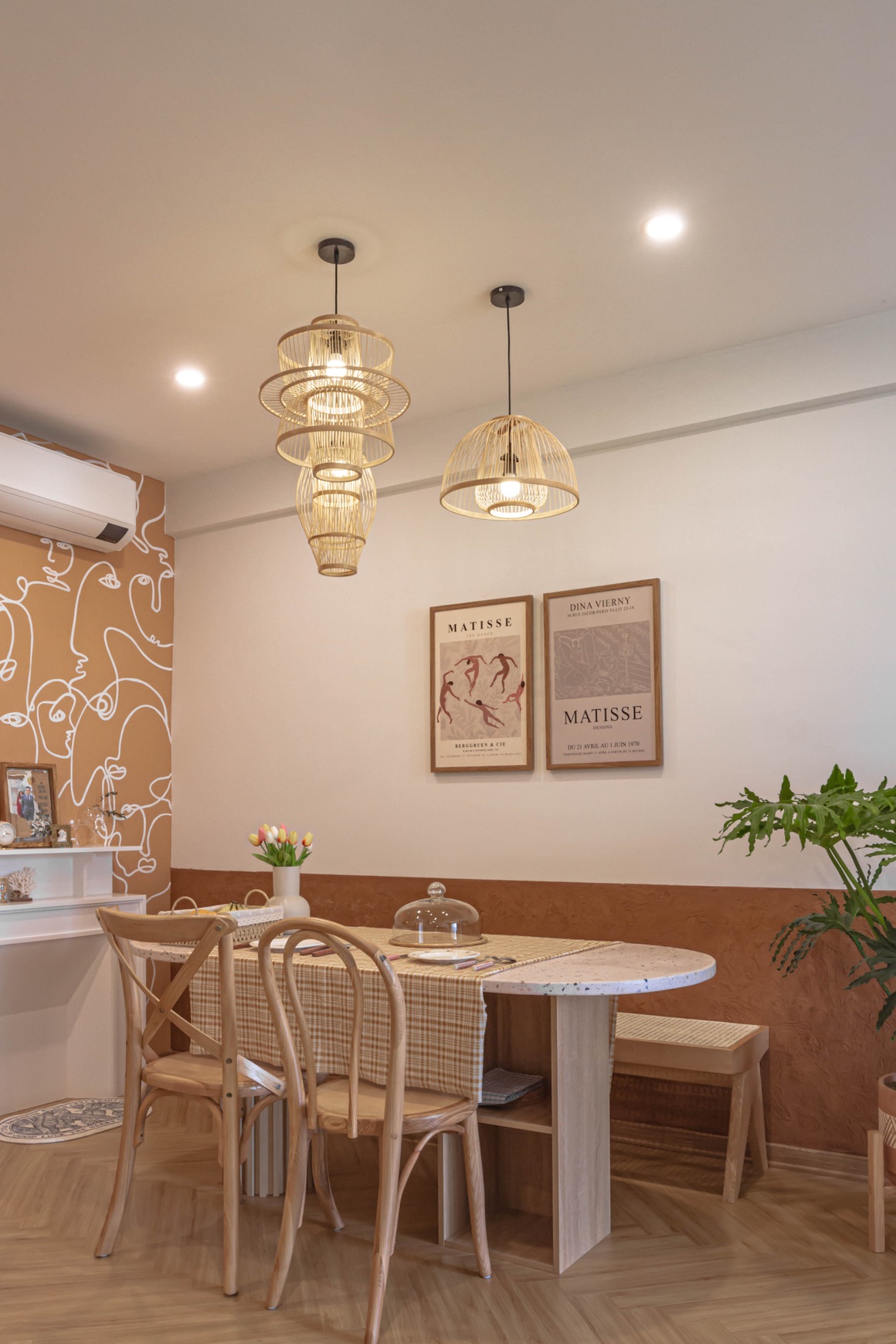Căn hộ cực chill với màu cam cháy, chủ nhà tự thiết kế, đồ mua trên mạng - 6 Căn hộ cực chill với màu cam cháy, chủ nhà tự thiết kế, đồ mua trên mạng - 6