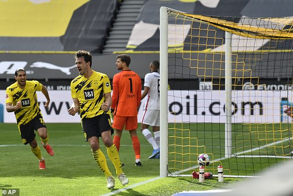 Bayern Munich tiến sát ngôi vô địch, Haaland bất lực cùng Dortmund - 11 Bayern Munich tiến sát ngôi vô địch, Haaland bất lực cùng Dortmund - 11