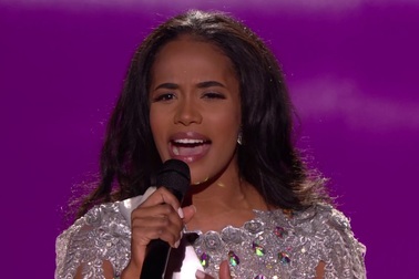 Hoa hậu thế giới 2019 khoe giọng hát