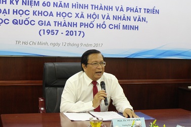 Khó cấm giảng viên “chạy sô”